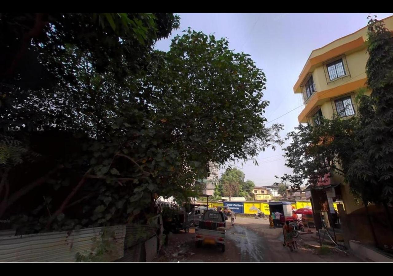 Hotel Sai Ganesh Lodging & Boarding By Wb Inn Titwala エクステリア 写真