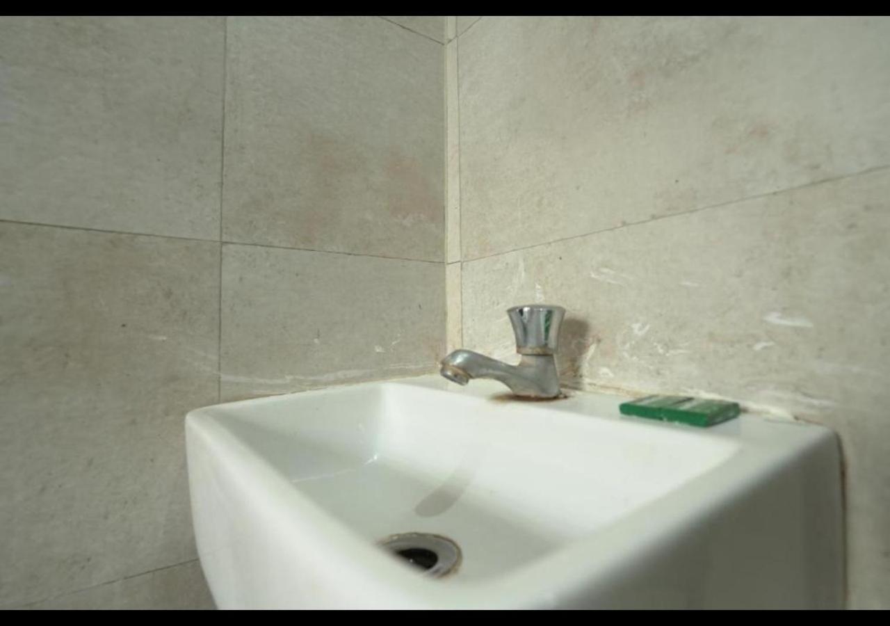 Hotel Sai Ganesh Lodging & Boarding By Wb Inn Titwala エクステリア 写真