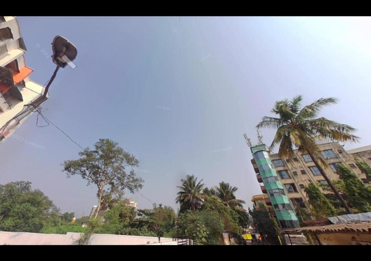 Hotel Sai Ganesh Lodging & Boarding By Wb Inn Titwala エクステリア 写真