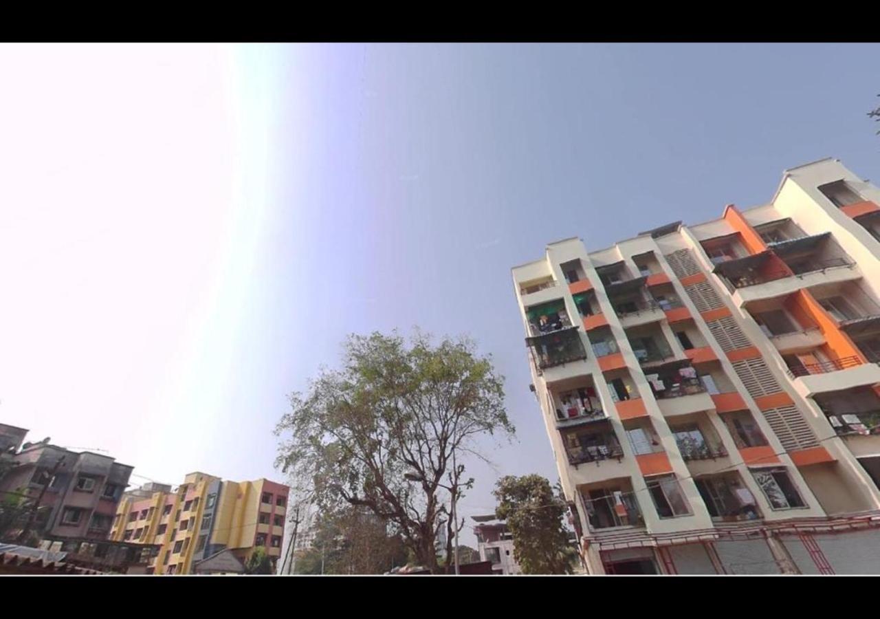 Hotel Sai Ganesh Lodging & Boarding By Wb Inn Titwala エクステリア 写真